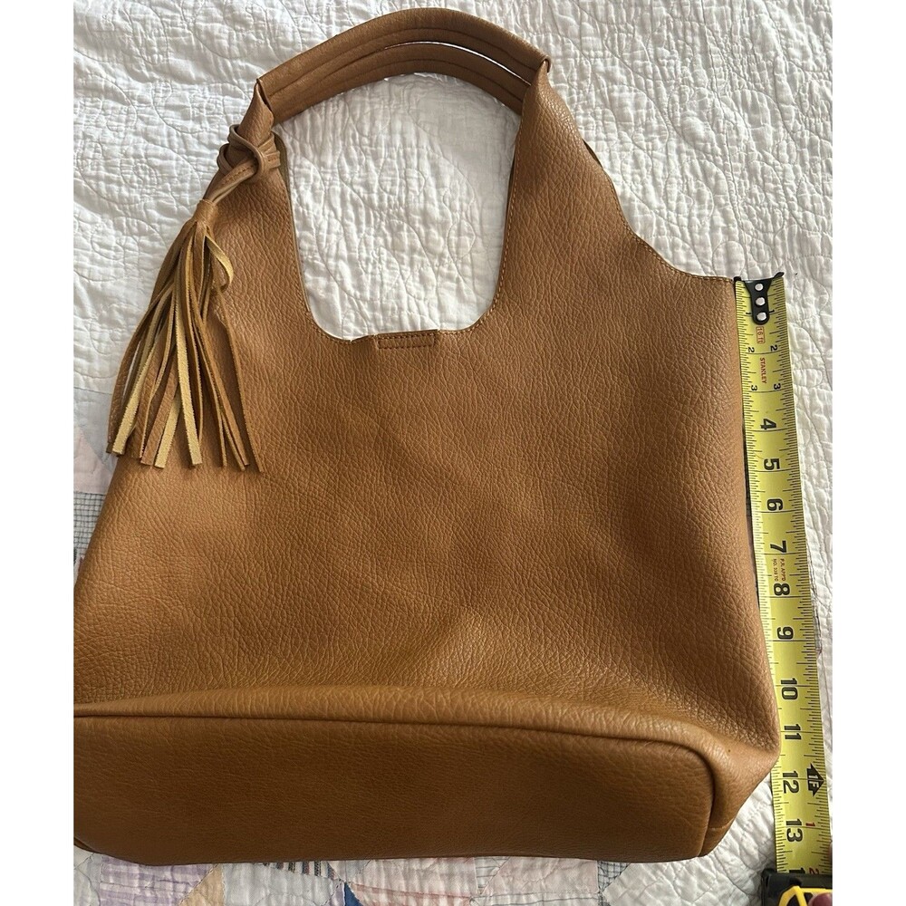 MONTANA WEST LIGHT BROWN PEBBLE LEATHER HOBO HIPPY HANDBAG W/TASSEL 13x16x10”